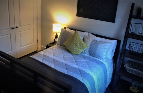 Midvale House | 4 Miles from cottonwood canyon - beautiful 2 bed (sleeps 6)