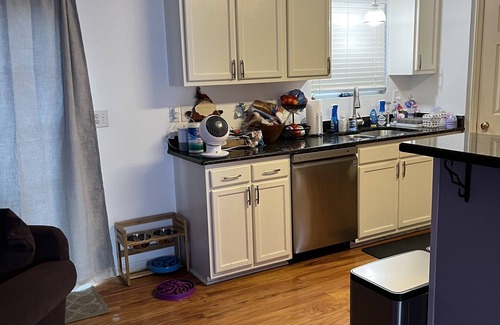 Jamestown House | 4 Miles from Downtown Furniture Market prime location