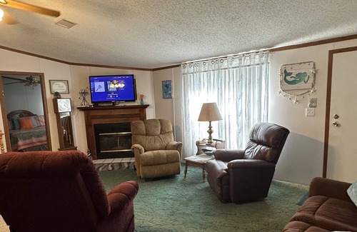 Perry House | 4 miles from the Keaton Beach Public Boat Ramp, 3BR 2B mobile home w/free Wi-Fi