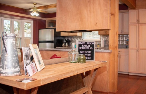 Pawhuska House | 4 minutes to PW MERC