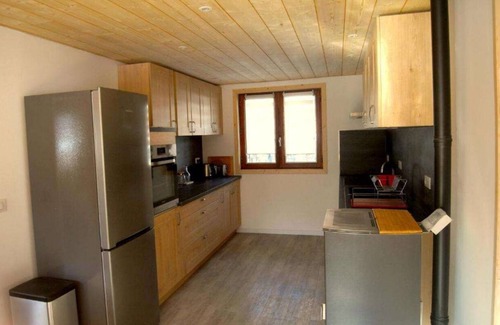 La Plagne-Tarentaise Apartment | 4-person apartment in beautiful mountain chalet