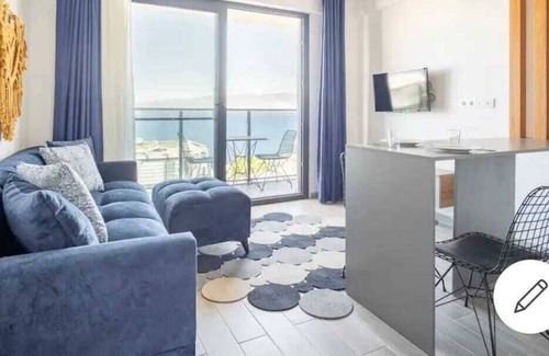 Bogazici Apartment | 4 Person, Apartment with Shared Pool - AWZ 255