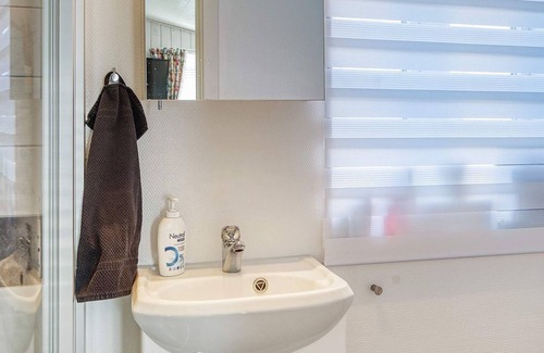 Dannemare House | 4 person holiday home in Dannemare