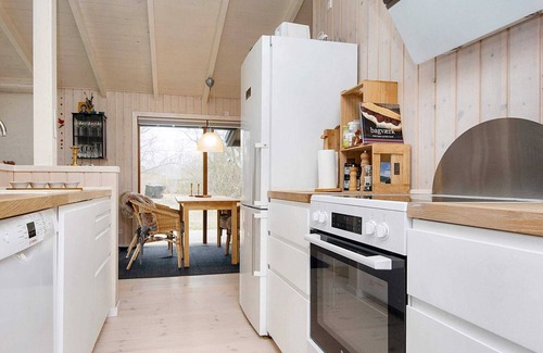 Skodshoved House | 4 person holiday home in Knebel