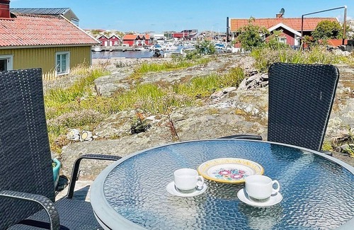 Ronnang House | 4 person holiday home in Rönnäng