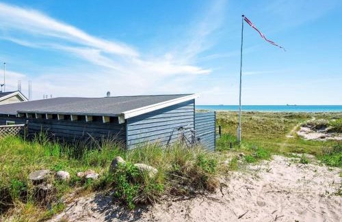 Grena Strand House | 4 person holiday home in Grenaa