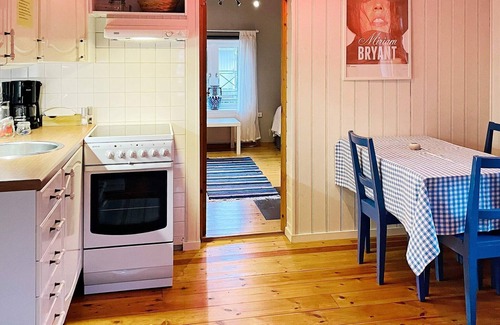 Orust O House | 4 person holiday home in HENÅN
