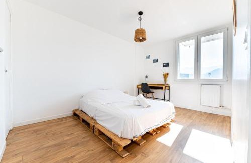 Secteur 3 Apartment | 4 personnes - 2 chambres -fibre - balcon - confort