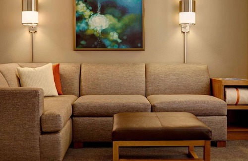 Austin Hotel | 4 Pet-Friendly Units Close to LBJ Museum, Outdoor Pool, FREE Parking!
