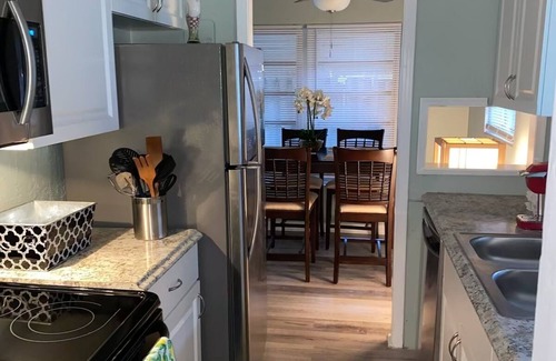Lake Worth Corridor House | 4 room-1 bath house - fully furnished - fenced backyard - patio BBQ Firepit