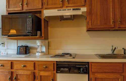 Beech Mountain Apartment | 4 Seasons at Beech Mountain