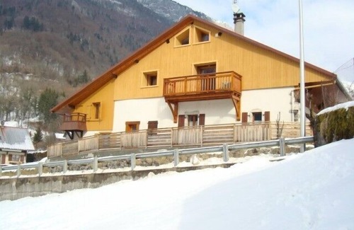 Thones Apartment | 4-star apartment in Thones for 6 persons + 2 on request