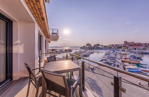 Muritz Apartment | 4-star apartment Sieglinde in the harbor residence.