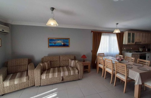 Kadnlar Denizi Mahallesi House | 4-storey Villa With Pool, 5 Mins From Ladies Beach!