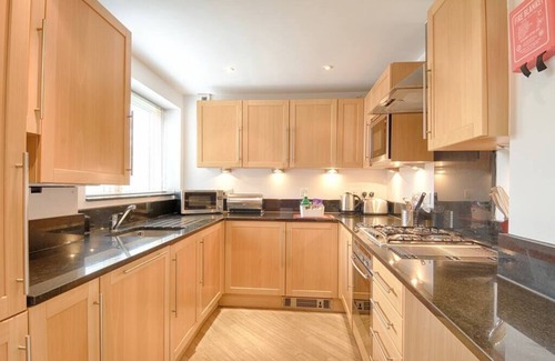 Wimbledon Apartment | 4 The Courtyard - 2 bedroom apartment