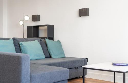 Harlesden Apartment | 4 West London Brand New Loft