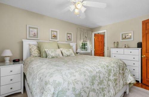 West Harwich House | 40 Willow Street West Harwich - Waves on Willow