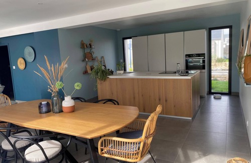 Benodet House | 400 metres from the beach, house with garden ideal for families/housework INCLUDED
