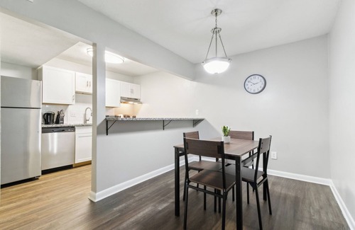 Cumberland Apartment | 400 Winchester 601 l 2 Bed 2 Bath Newly Furnished