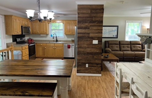 Guntersville House | 400 YARDS TO BOAT RAMP, BOATING FAMILY FUN