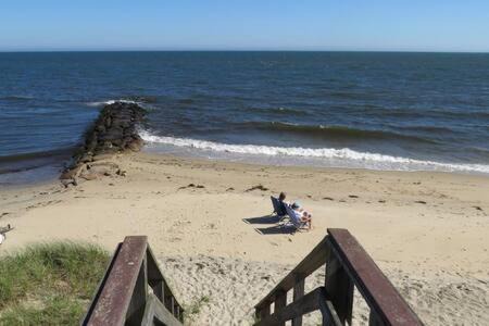 Dennis Port House | 400 Yards to the Beach Dogs Welcome