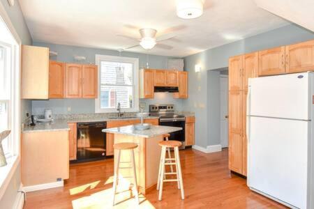 Dennis Port House | 400 Yards to the Beach Dogs Welcome