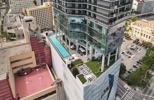 Downtown Miami Apartment | 4006 - Lux Miami Studio | City & Bay Views