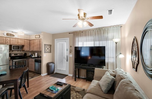 Holiday Beach Apartment | ☀️400ft to Beach-Pool- Budget Friendly-1BR Sandcastle Villas #24☀️