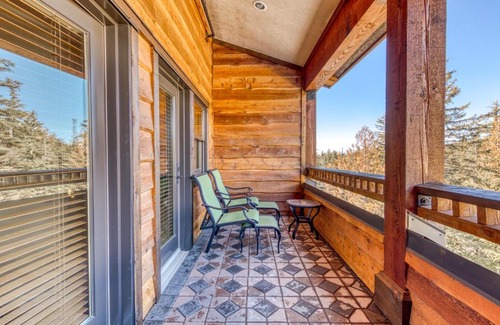 Government Camp Apartment | #401 Grand Lodge South Penthouse
