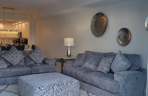 Island Estate Condo | 407, Water View-Clearwater Bch in 6 min, Pool/Gym