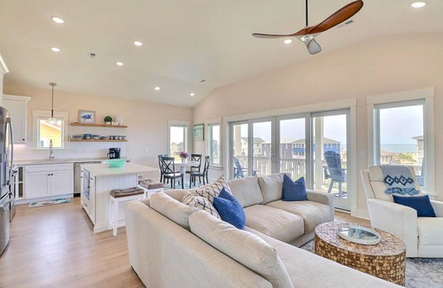 Sea Retreat House | 4071 Masterpiece * 3 Min Walk to Beach * Elevator