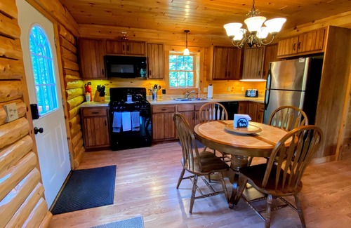 Twin Mountain Cabin | 40PL Log cabin - AC, in the White Mountains,