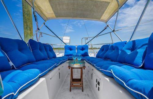 St. Augustine Boat Rental | 41 m² Houseboat ∙ 1 bedroom ∙ 2 guests