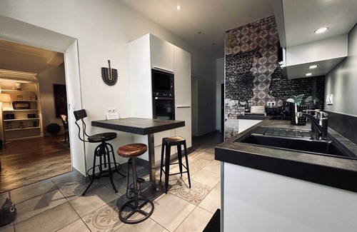 Beaune Apartment | 41 Maufoux By Bruno Colin