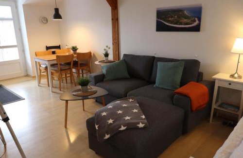 Burg auf Fehmarn House | 41 Weiße Villa am Schwanenteich OG rechts