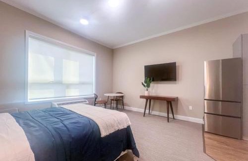 Morgan Apartment | 411 Modern Brand New Studio Apartment