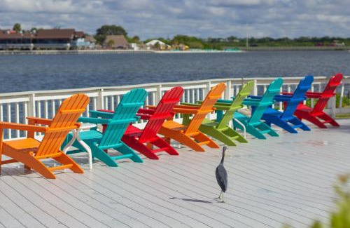 Rocky Point Apartment | 412-AMAZING Views, Waterfront, WIFI, Pool, Close to BUCS Stadium