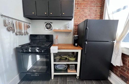 Old Louisville Apartment | 418 #3 · Stellar Suites | Lovely Loft | St. James Court