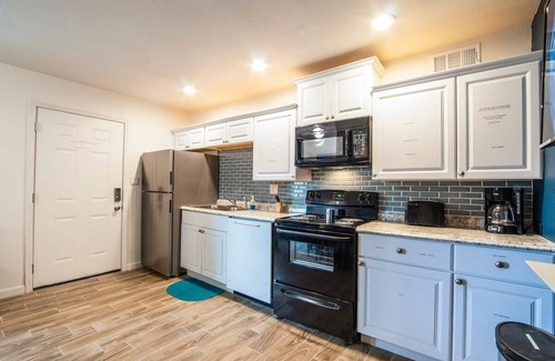 Casa Grande Condo | 41B - Casa Grande modern 1bd condo heated pool