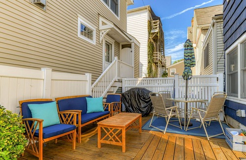 Ocean Grove House | 42 ABBOTT - 3-bedroom house located 2 blocks from Beach in Ocean Grove
