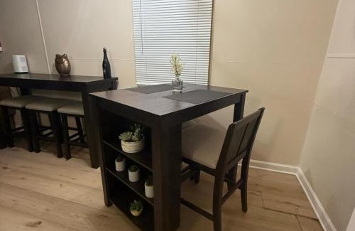 Belleville House | 420 Oasis