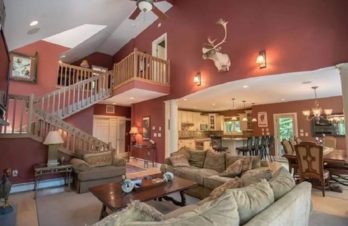 Lincoln House | 4200 Square Foot Family Getaway with Amazing Views of Loon Mountain - Lincoln NH