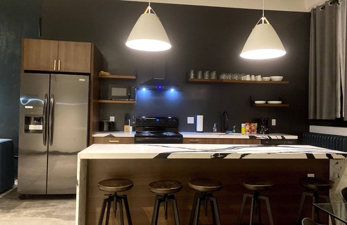 North Oakland Apartment | 424-Apt. 400