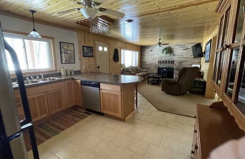 McHenry Apartment | 425 PER NIGHT 3 Bdr PET FRIENDLY
