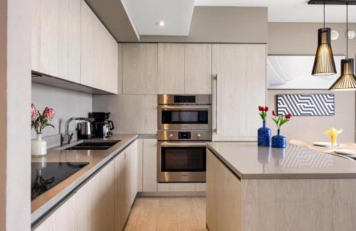 Hollywood South Central Beach House | 42nd Floor Penthouse 3 BDR in Hyde Beach House