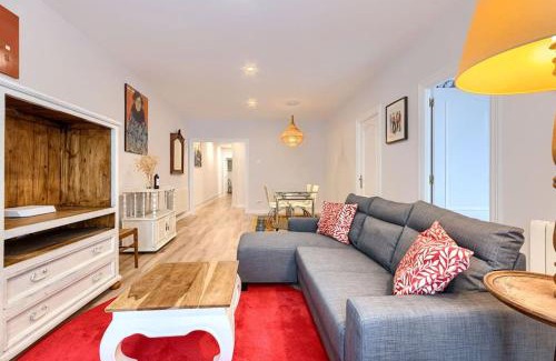 San Francisco Apartment | 42nd Station by Next Stop Bilbao