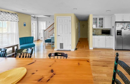 Sandwich House | 43 Tupper Avenue Sandwich- Mermaid Rose