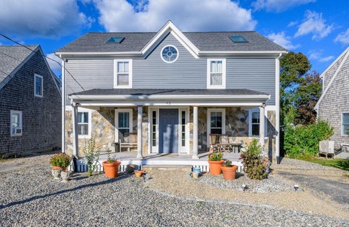 Sandwich House | 43 Tupper Avenue Sandwich- Mermaid Rose