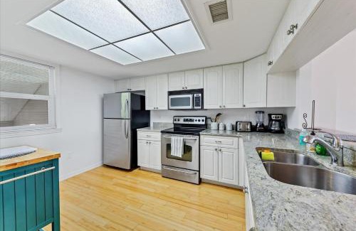 Port Charlotte House | 4410 Warren 317