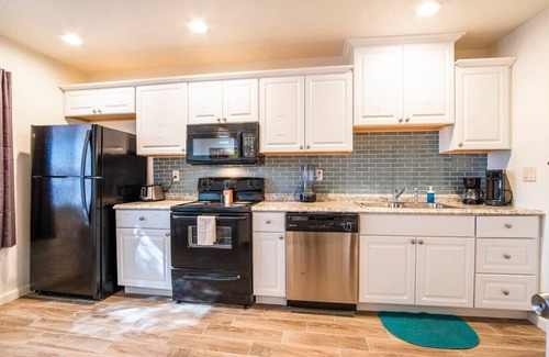 Casa Grande Condo | 44B CASA GRANDE modern 1bd 1ba condo heated pool